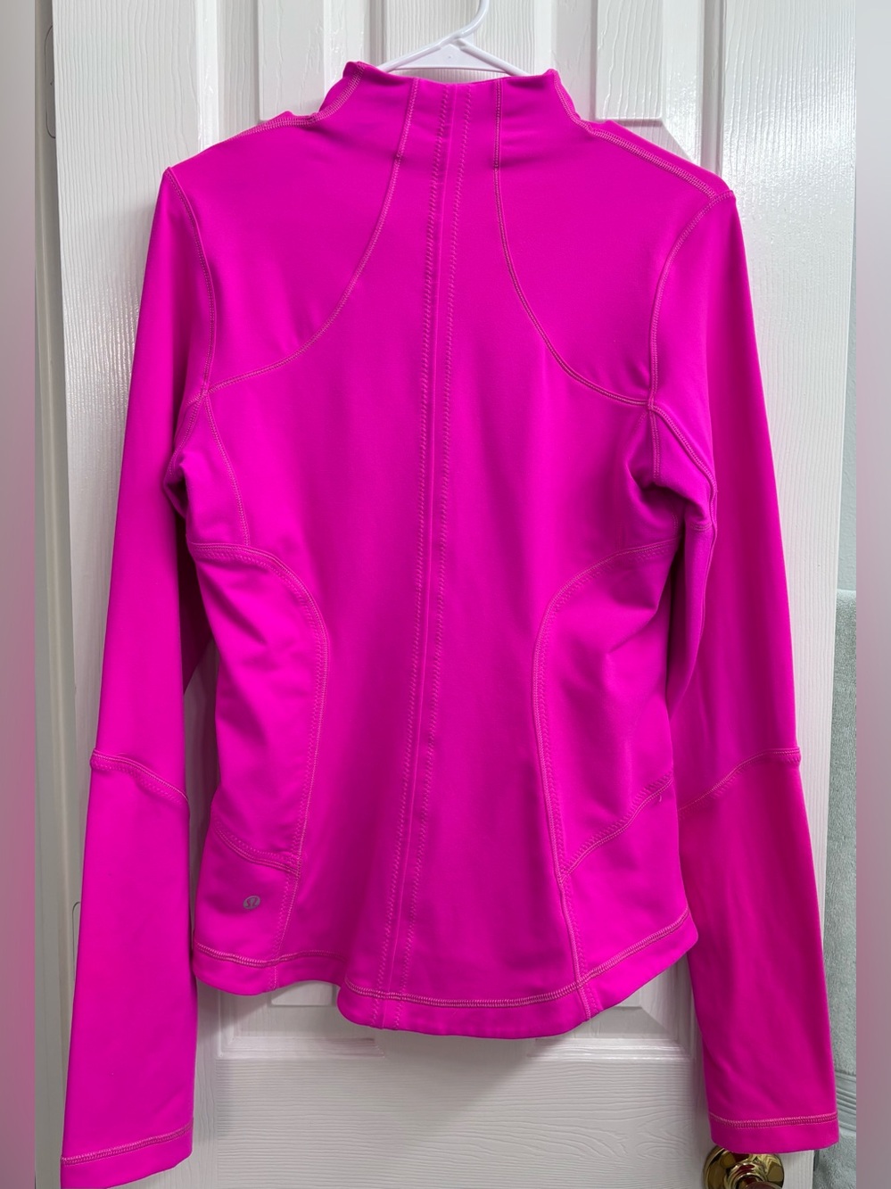 Lululemon Forme Jacket in Raspberry Glo Light/Hyper Stripe Raspberry Glow Light - Picture 12 of 16